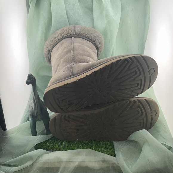 UGG Australia Classic Tall 5815 Gray Shearling Boots | Women’s 6 - Picture 10 of 16